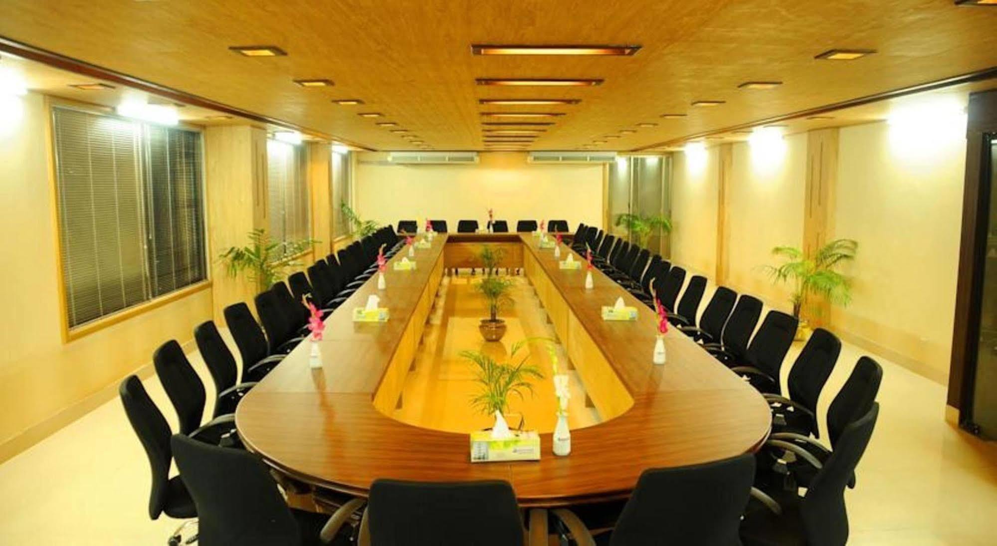 Marino Hotel - Best Near Airport Dhaka Eksteriør bilde